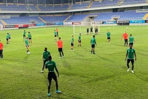 Προπόνηση... στην "Bakcell Arena" (Φώτος/Βίντεο)