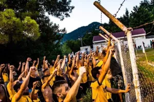ΘΥΡΑ 3: "Η πρώτη εκδρομή της χρονιάς"