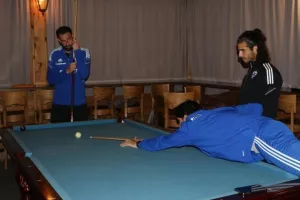 Βραδιά... χαλάρωσης με Πουλλαΐδη/ Barbeque, μπιλιάρδο και άλλα! (Φώτος)