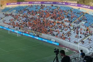 ΒΙΝΤΕΟ/Ατμόσφαιρα... στο πρώτο οι Πορτοκαλί