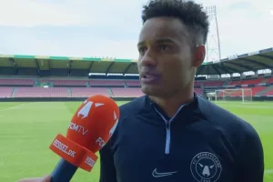 Paulinho: ''Πάμε για δυο τελικούς, ξέρουμε τι σημαίνουν τα παιχνίδια με την ΑΕΚ'' (βίντεο)