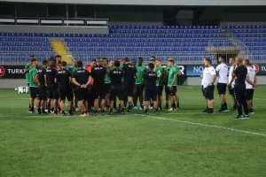 Προπόνηση... στην "Bakcell Arena" (Φώτος/Βίντεο)