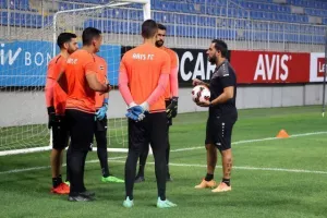 Προπόνηση... στην "Bakcell Arena" (Φώτος/Βίντεο)