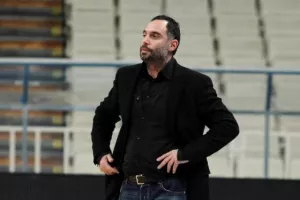 Επανεμφάνιση Λευτέρη Κακιούση για αποφυγή αδιεξόδου