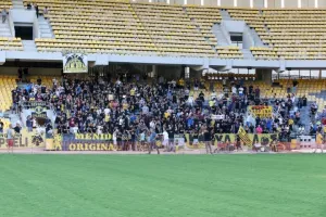Εκατοντάδες φίλοι της Ένωσης στην OPAP Arena για τη δοκιμαστική πτήση του αετού