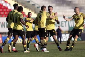 Πέντε γκολ και νέα ήττα η Μπότεφ, πριν το ΑΠΟΕΛ (φώτος)