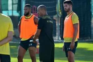 ΚΛΙΚΣ από την πρώτη της ΑΕΛ