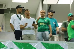 (Φωτορεπορτάζ) Ο κόσμος στην ΑΡΕΝΑ