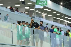 (Φωτορεπορτάζ) Ο κόσμος στην ΑΡΕΝΑ