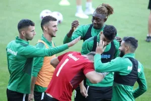 Ολοκλήρωσε για Μίντιλαντ η ΑΕΚ (φώτος& βίντεο)