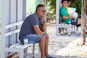 Με αγωνία...