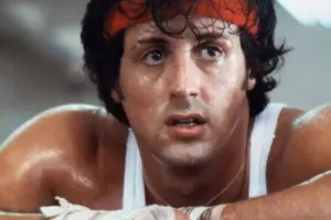 (Σαλαμίνα) Θυμήθηκε τον Sylvester Stallone!