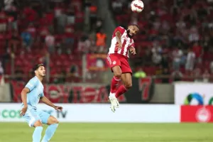 Σκέψεις για... μετακίνηση του Εμβιλά στην άμυνα