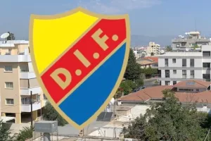(ΦΩΤΟ) Ανταπόκριση Σουηδού από Λευκωσία/"Ιστορία... αν δεν λιώσουμε στη ζέστη"