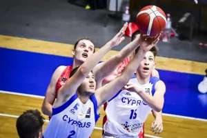 Με το… αριστερό η Εθνική Παίδων
