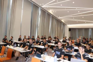 Video από την πρακτική και θεωρητική εξάσκηση των διαιτητών