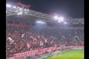 Oλυμπιακός/Μήνυμα με... αποδέκτη τον κόσμο