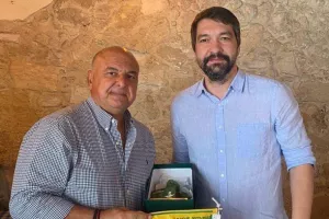 Γευμάτισαν μαζί οι διοικήσεις ΑΕΚ και Ντνίπρο (φώτος)