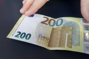 Τα... χρωστούμενα; (Μεταγραφή)
