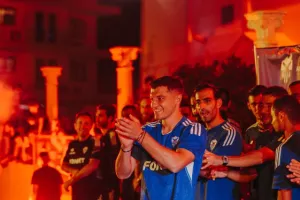 "Όταν ομάδα και κόσμος γίνονται ένα!"