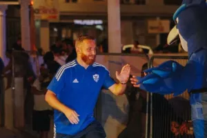 "Όταν ομάδα και κόσμος γίνονται ένα!"