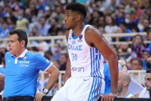 Ελλάδα - Τουρκία: Εκτός ο Γιάννης Αντετοκούνμπο με πρόβλημα στη μέση