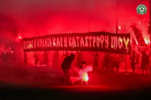 ΦΩΤΟΣ - Ομόνοια 29Μ/Η εκπληκτική ατμόσφαιρα στην "πρώτη"