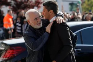 Σύσκεψη κορυφής στον ΠΑΟΚ με Σαββίδη, Μπότο και Λουτσέσκου