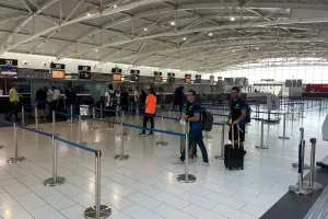 "Πέταξε" για Καζακστάν το ΑΠΟΕΛ - Μαζί... το kerkida.net (βίντεο/φώτος)