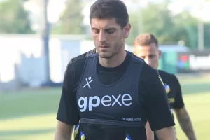 Δουλειά οι πέντε... νέοι στον NAGA PAY Αρχάγγελο (φωτός)