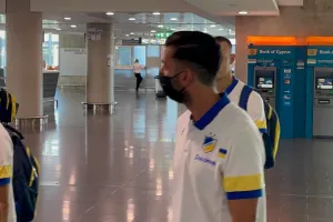 "Πέταξε" για Καζακστάν το ΑΠΟΕΛ - Μαζί... το kerkida.net (βίντεο/φώτος)