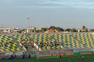 Mε σημαίες Ουκρανίας! (φώτος)