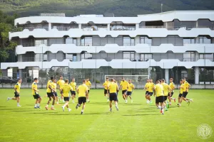 Πλούσιο φωτορεπορτάζ από την πρωινή της ΑΕΛ 