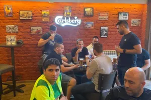 ΩΡΑΙΟ... με οπαδούς της ΑΕΚ και της Παρτιζάν! (φώτος)
