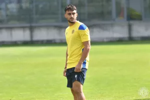 Πλούσιο φωτορεπορτάζ από την πρωινή της ΑΕΛ 