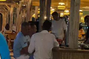 Πάρτι με παρουσία Μπεργκ (φώτος)