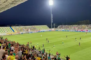 Tέλος ημιχρόνου με... "Το βράδυ, το βραδάκι" (βίντεο kerkida)