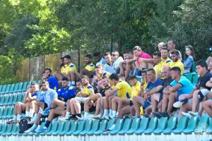 Τα "γαλαζοκίτρινα" κλικς από το φιλικό