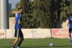 Έξι γκολ, αρκετές δοκιμές και... τρεις ασίστ ο Λάζαρος!