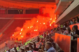 Pyro show οι Απολλωνίστες στο "Καραϊσκάκης" (βίντεο)