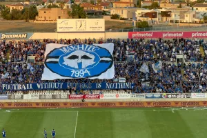 ΒΙΝΤΕΟ/Μήνυμα με μεγάλο πανό από τους Μαχητές