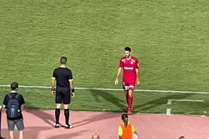 Απευθείας κόκκινη στον Παναγιώτου μέσω VAR, με 9 ολοκλήρωσε η Ομόνοια