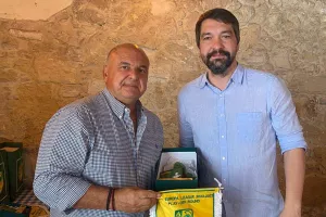 Γευμάτισαν μαζί οι διοικήσεις ΑΕΚ και Ντνίπρο (φώτος)