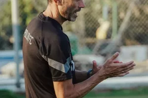 "Δουλειά" με το... μυαλό στην πρόκριση (φώτος)