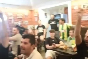 (ΒΙΝΤΕΟ) "Ελλάς-Σερβία - Ορθοδοξία" από οπαδούς της ΑΕΚ και της Παρτιζάν!