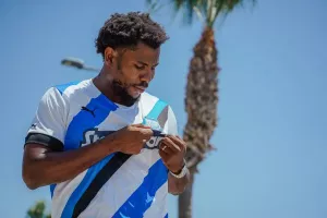 Εζεκιέλ Χέντι με τον "Θεό" - "Σκοράρω, διαθέτω καλή ντρίμπλα, έκανα την καλύτερη επιλογή!"
