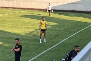 Δεν πάει Βουλγαρία - Τελευταίο νέο με Ρεϊνολντς