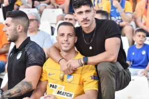 ΦΩΤΟΣ/Οι ΑΠΟΕΛίστες στο ΓΣΠ