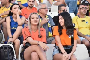 ΦΩΤΟΣ/Οι ΑΠΟΕΛίστες στο ΓΣΠ