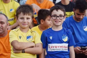 ΦΩΤΟΣ/Οι ΑΠΟΕΛίστες στο ΓΣΠ